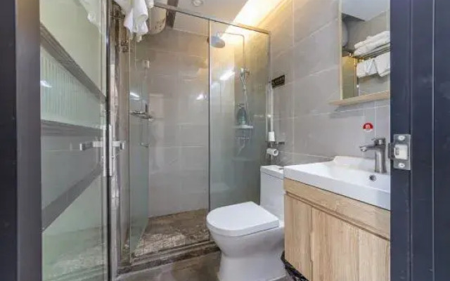 Puyu Hotel  (Foshan Pingzhou Jade Street Store)