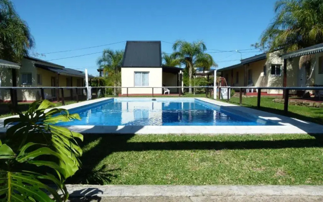 Los Palmares Del Urugua-I Bungalows