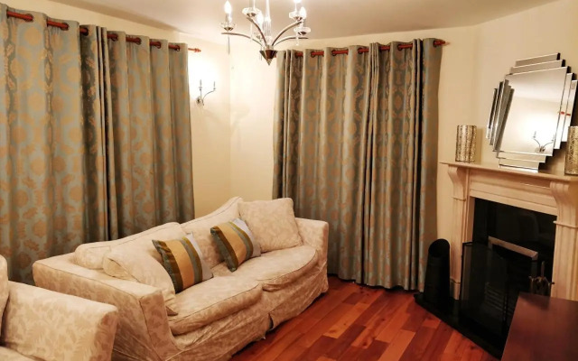Luxury Skibbereen Town House
