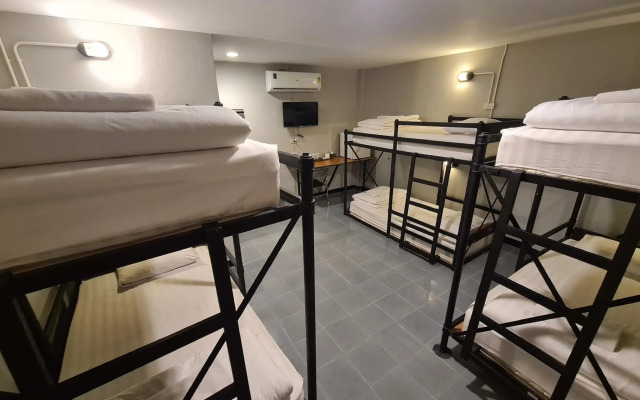 The 8 Factory Hotel Phitsanulok