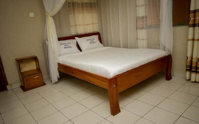 Viewers Park Hotel