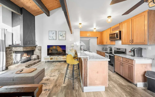 Kingswood Village Escape For 4