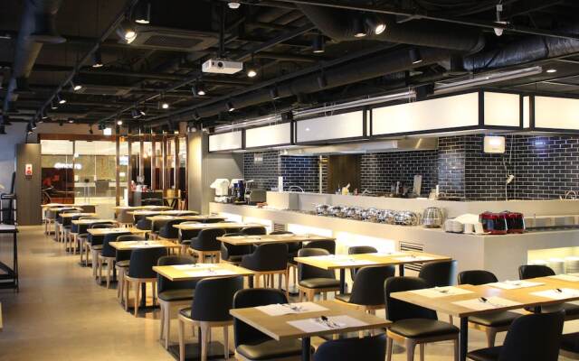 Ramada Encore by Wyndham Haeundae