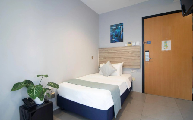 Victoria Hotel, a NuVe Group Collection
