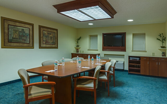 Candlewood Suites Lake Mary, an IHG Hotel