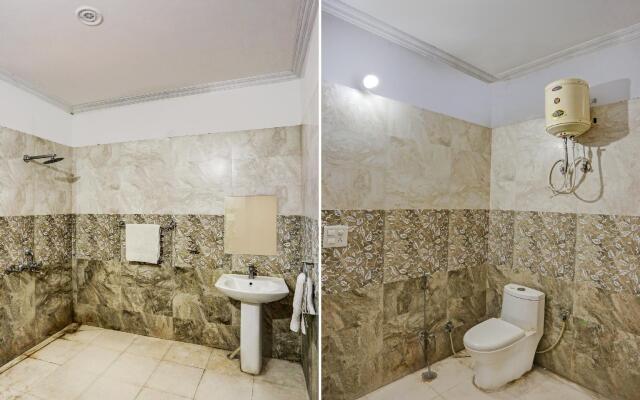 OYO 73745 Hotel Royal Green Residency