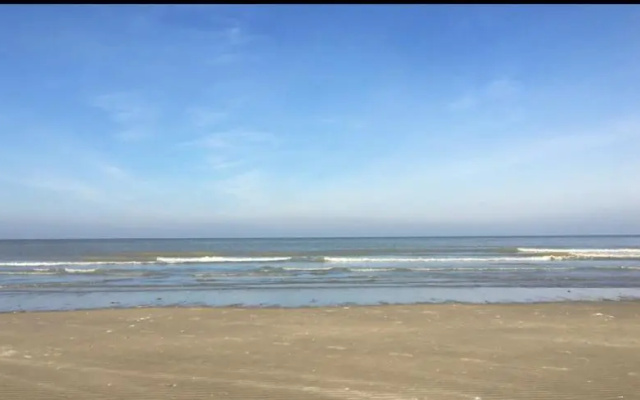 Luminous Apartment 2 minutes walk from beach 2 bedrooms 5pers