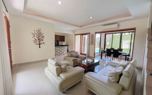 Stunning 3Br At Villa Casa De Uli – Guest Rooms – Jimbaran