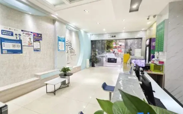 Weisu Hotel (Xinfeng Railway Station)