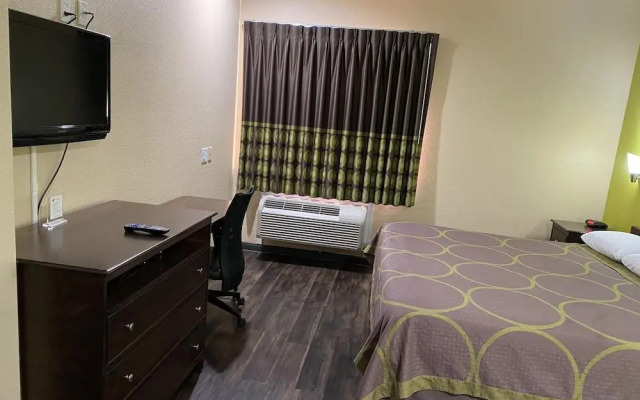 Red Lion Inn & Suites Iah Airport East