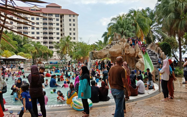 Glory Beach Resort