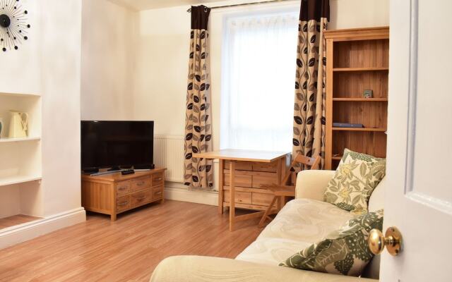 London Bridge - Borough 2 Bed Flat