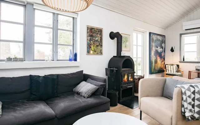 8 Person Holiday Home in Frorup