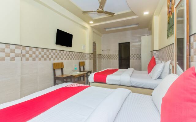 OYO 22048 Trio Hotel