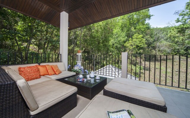 Villa Ploi Attitaya 6 Bed 2 Storey Villa Near Nai Harn Beach