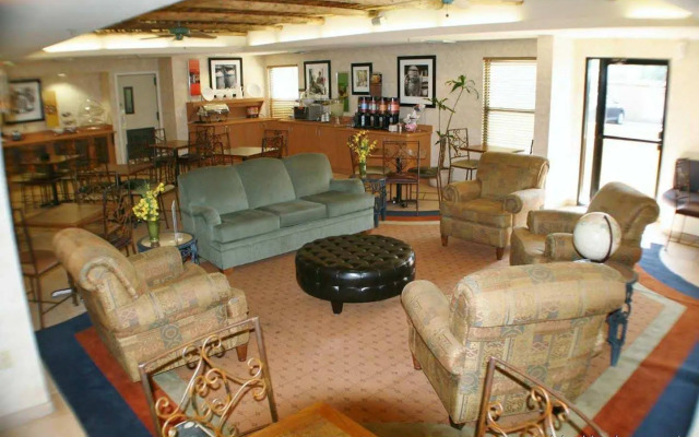 Hampton Inn & Suites Phoenix/Scottsdale on Shea Boulevard