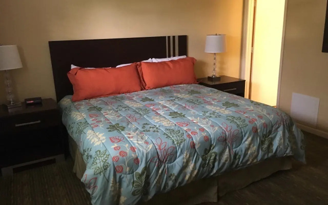 Surfsider Resort