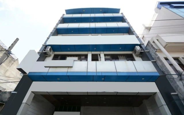 Motel Divine by OYO Rooms