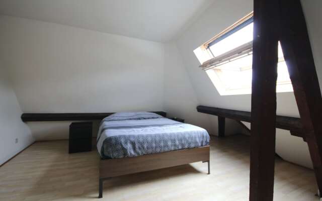 Large Duplex Châtelain