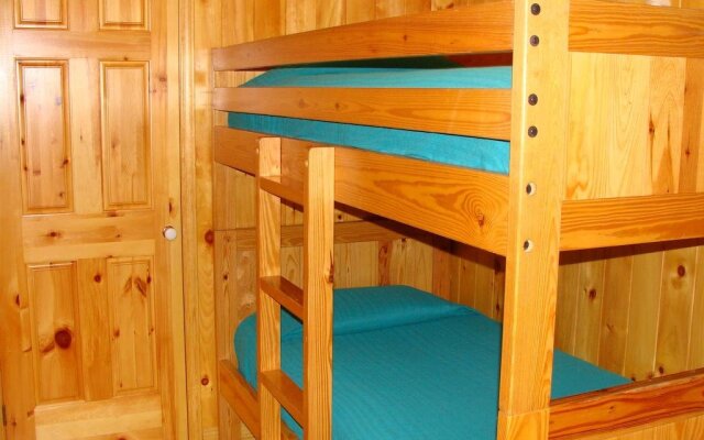 Port Cunnington Lodge & Resort