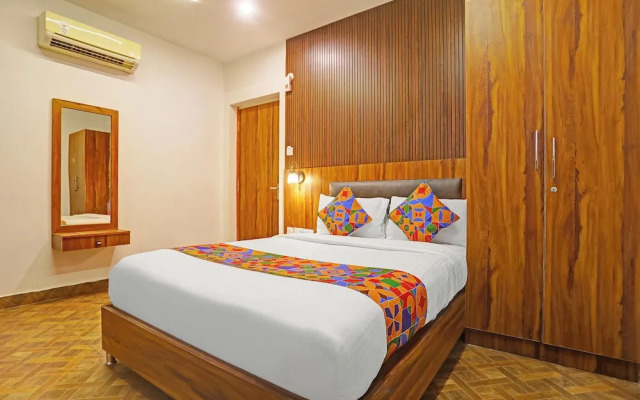 Fabhotel Emerald Suites