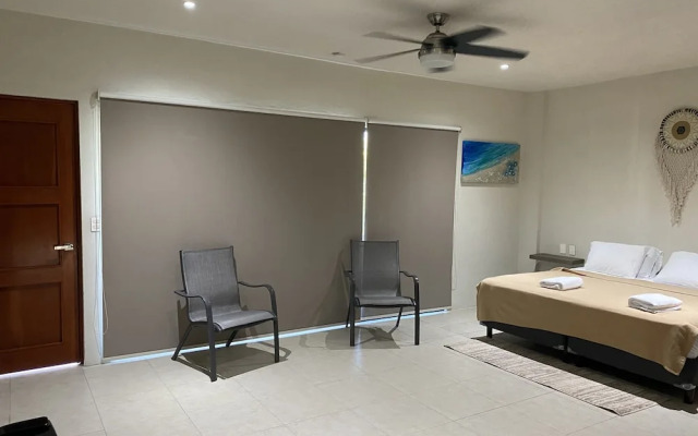 Cuxos Hotel Beachfront