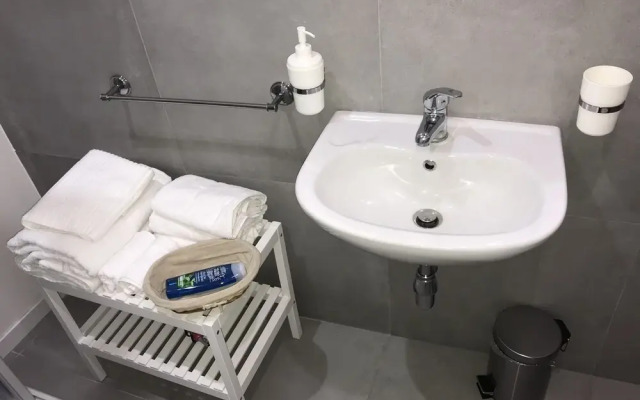 Free Flat