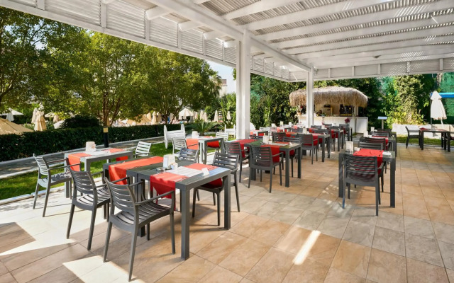 Seaden Valentine Resort & Spa 