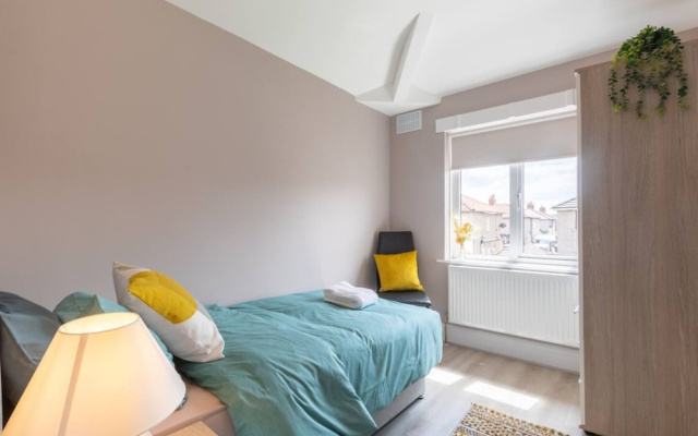 Buckingham House - Spacious 3-bedroom