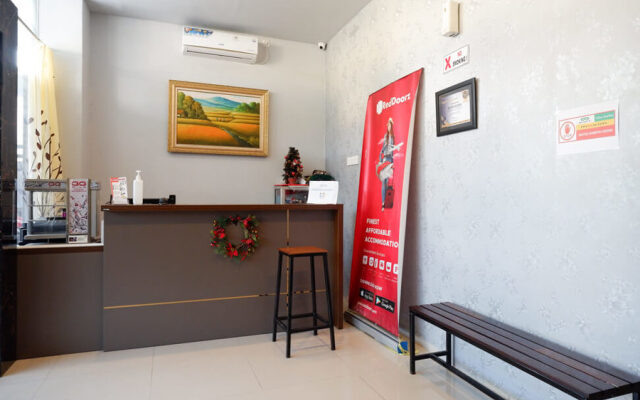 RedDoorz @ Jalan Adiyaksa Panakkukang