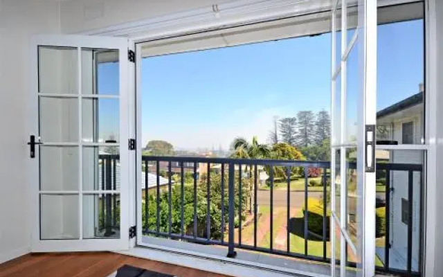 Breakers 6 2 Hill Street