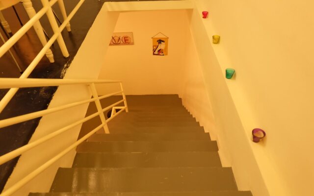 Finlay House - Hostel