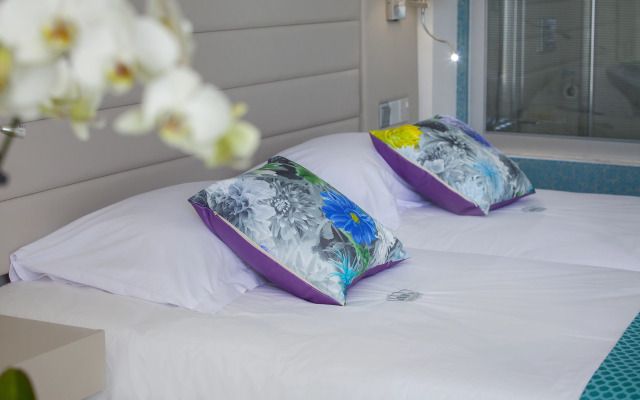 King Evelthon Beach Hotel & Resort