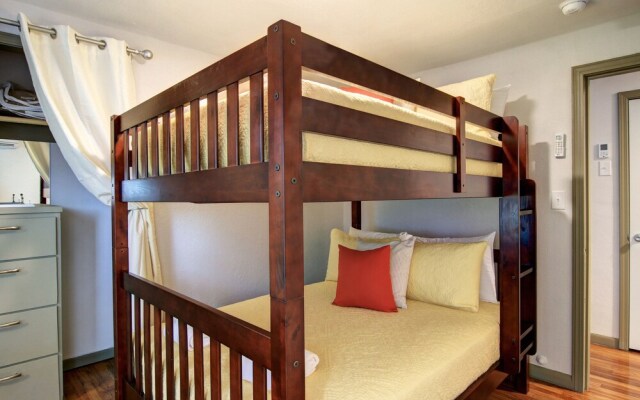 Simons Town 6031rpc 3 Bedroom Home by RedAwning