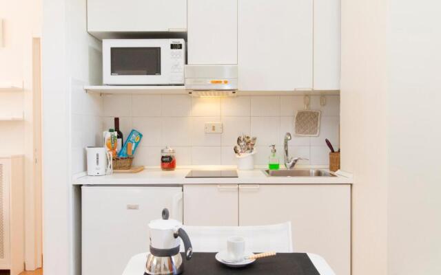 Amazing studio in San Babila