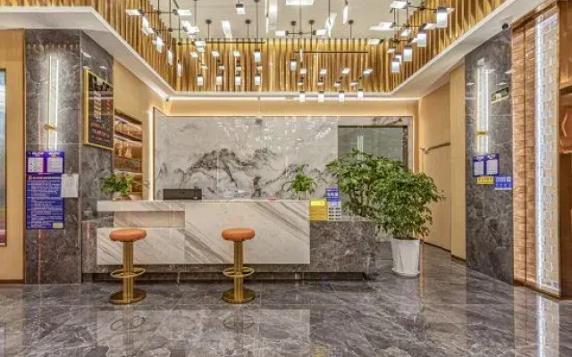 Manhao Holiday Inn