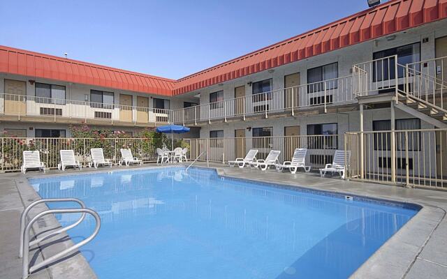Days Inn Fresno South