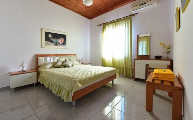 Mouzakis Villas