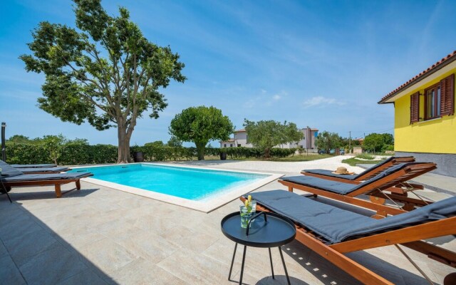 Awesome Home in Galizana With Wifi and 3 Bedrooms