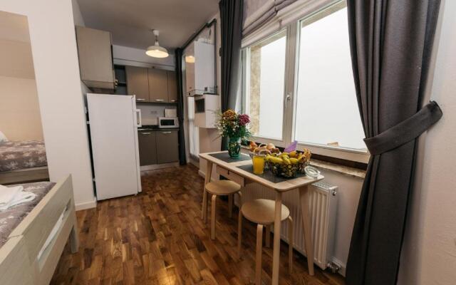 YellowBoot Aparthotel