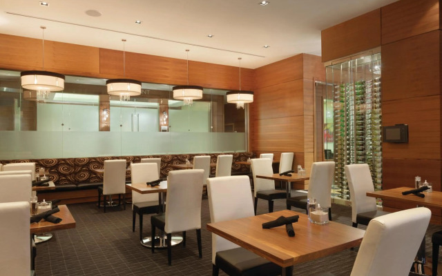 Radisson Hotel & Conference Centre Calgary Airport