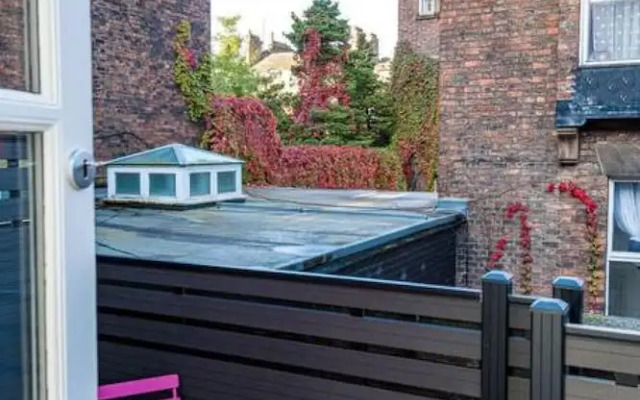 Host Apartments The Pilgrim Coach House