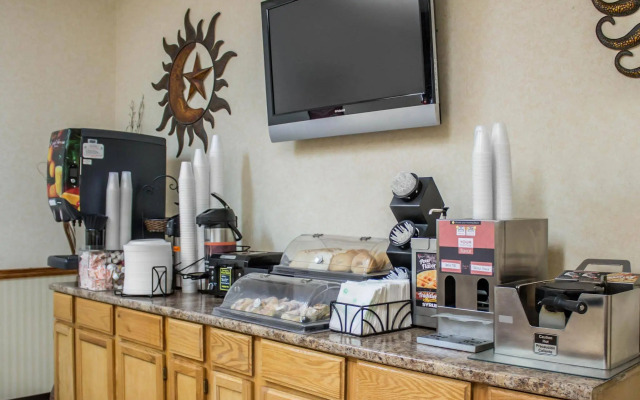 Econo Lodge Kent - Akron West