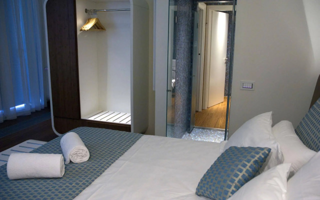 Trampolines Suite Hotel