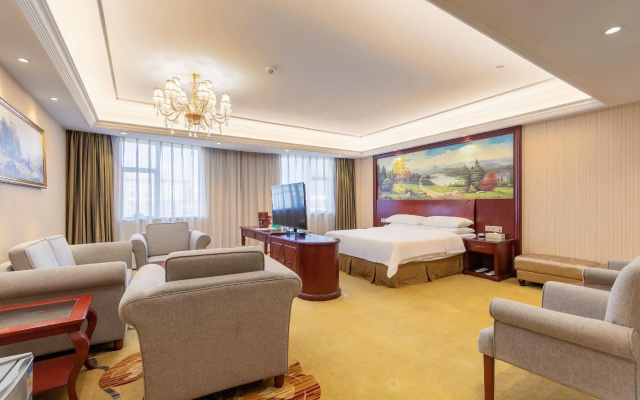 Vienna Hotel Zhongshan Guzhen Town Center