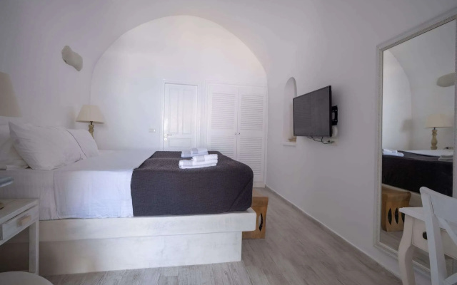 Anemos Cave Suites
