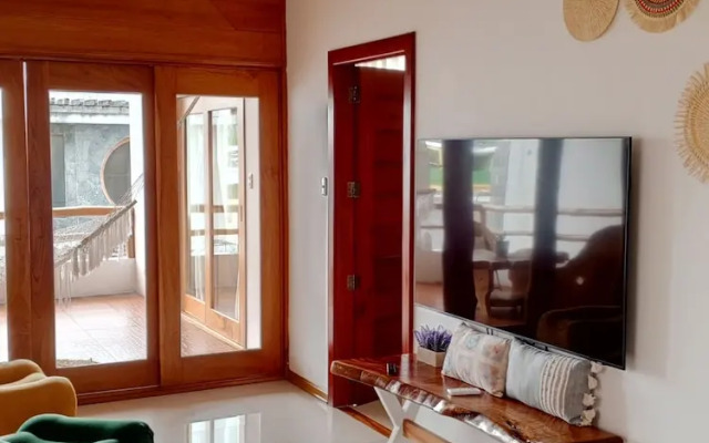 Galapagos Coliving Ecuador Casa Tuna