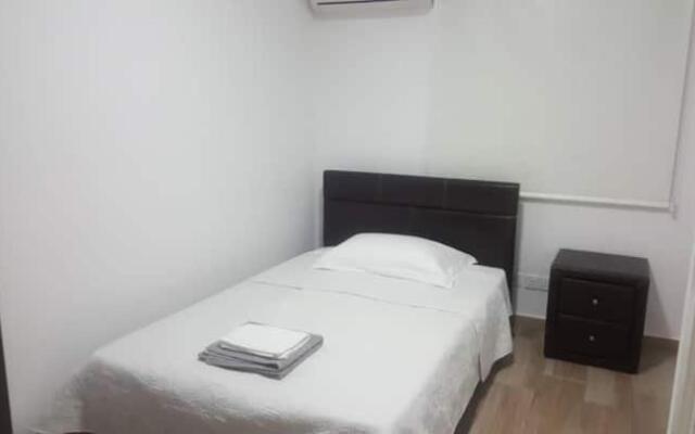 EPISTIMI 3 Bedroom Holiday House