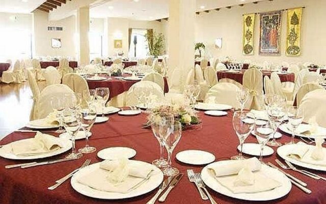 Apulia Hotels Castel del Monte