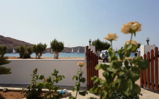 Studios Agira Serifos